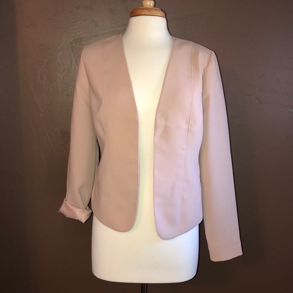 Cream Blazer with Hambone back